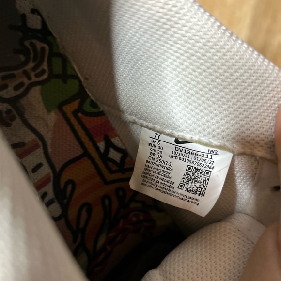 Nike Air Force 1 LV8 GS “Drawing” size 7Y - Picture 2 of 13